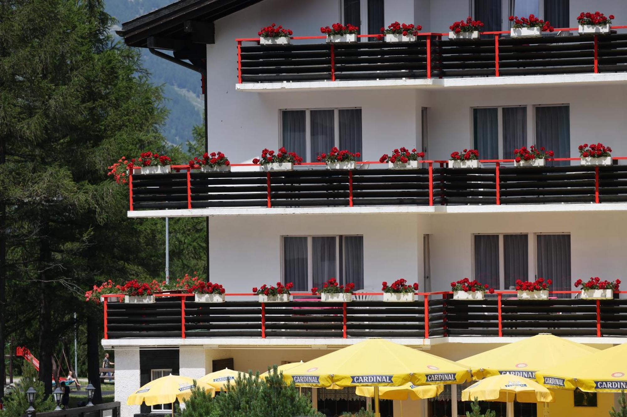 Hotel Restaurant Mattmarkblick 3*